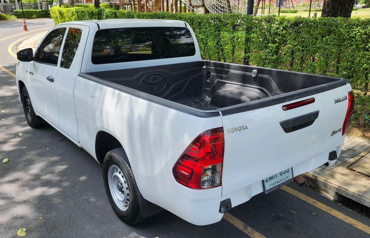 Toyota Hilux Revo 2015 2.4 J Pickup ดีเซล เกียร์ธรรมดา ขาว รูปที่ 3