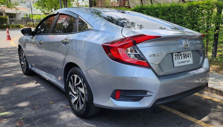 Honda Civic 2018 1.8 E i-VTEC Sedan เบนซิน เกียร์อัตโนมัติ เทา รูปที่ 3