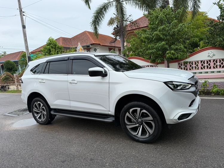 Isuzu MU-X 2021 3.0 4WD Utility-car ดีเซล ไม่ติดแก๊ส เกียร์อัตโนมัติ ขาว รูปที่ 4