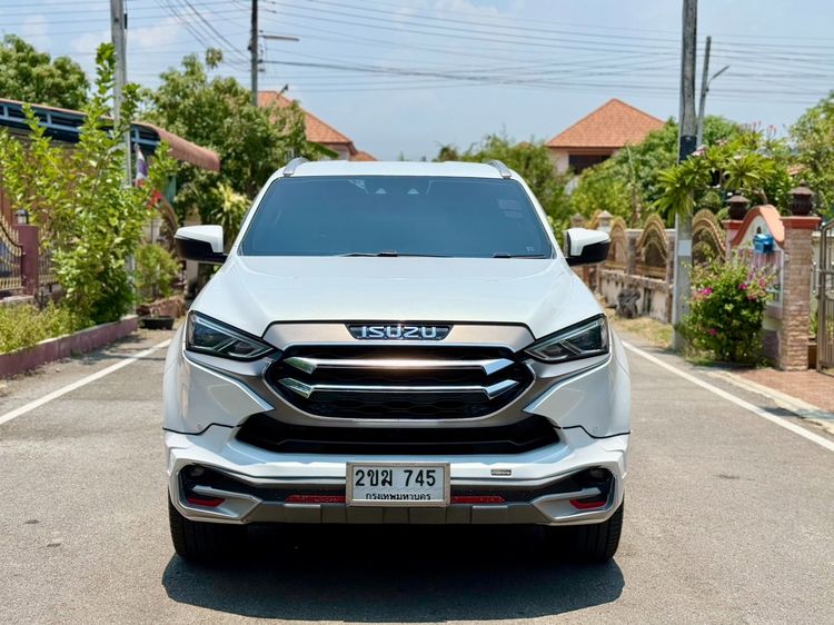 Isuzu MU-X 2021 3.0 Ultimate AT 4WD Utility-car ดีเซล ไม่ติดแก๊ส เกียร์อัตโนมัติ ขาว รูปที่ 2