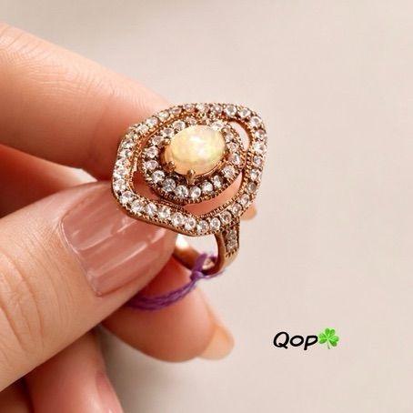 อัญมณี แหวนOpal ประกายรุ้ง