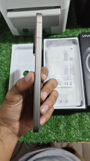 มาใหม่vivo V70 5Gมือสอง กล้อง 50MP แบต 6500mAh ชาร์จเร็ว 90W แรม 12/256 รูปที่ 3