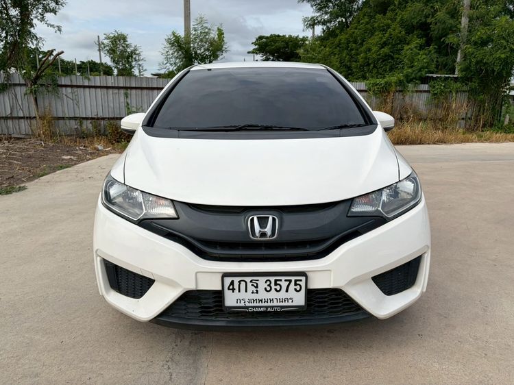 Honda Jazz 2015 1.5 V i-VTEC Sedan เบนซิน ไม่ติดแก๊ส เกียร์อัตโนมัติ ขาว รูปที่ 2