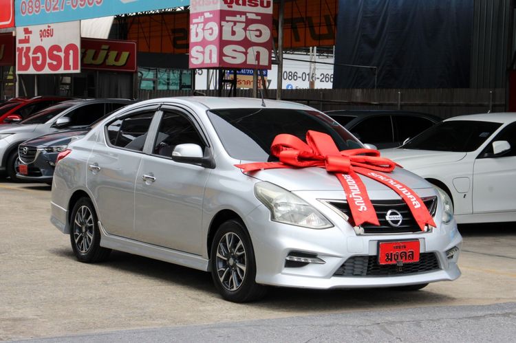 รถ Nissan Almera 1.2 V Sportech สี บรอนซ์เงิน