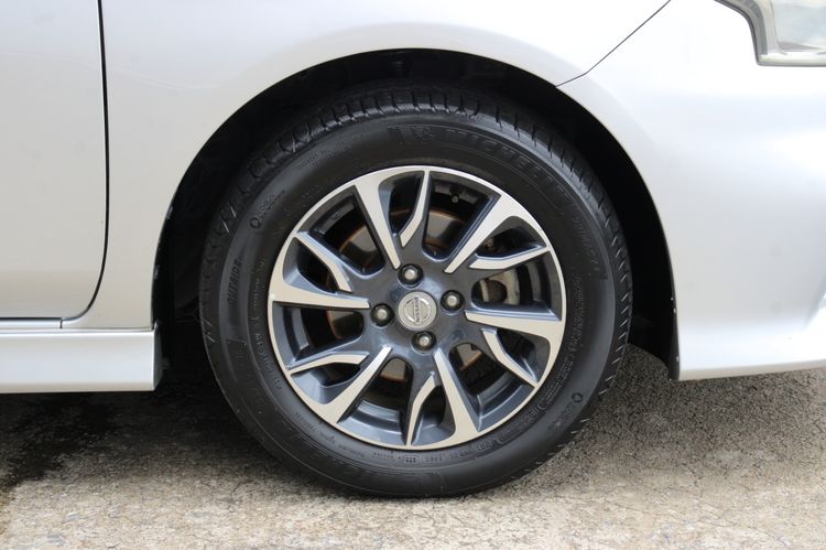 Nissan Almera 2019 1.2 V Sportech Sedan เบนซิน ไม่ติดแก๊ส เกียร์อัตโนมัติ บรอนซ์เงิน รูปที่ 3