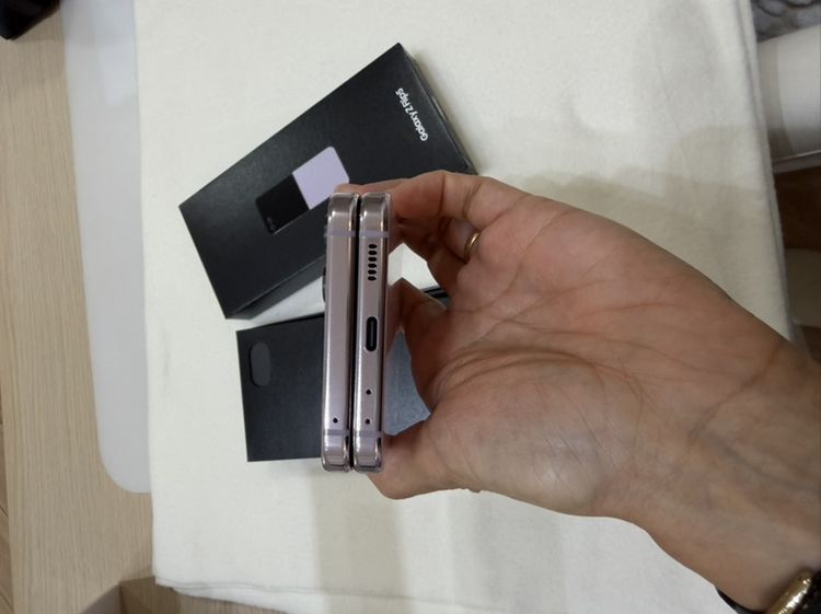 Samsung Flip5  512GB สีม่วง สภาพ90% รูปที่ 8
