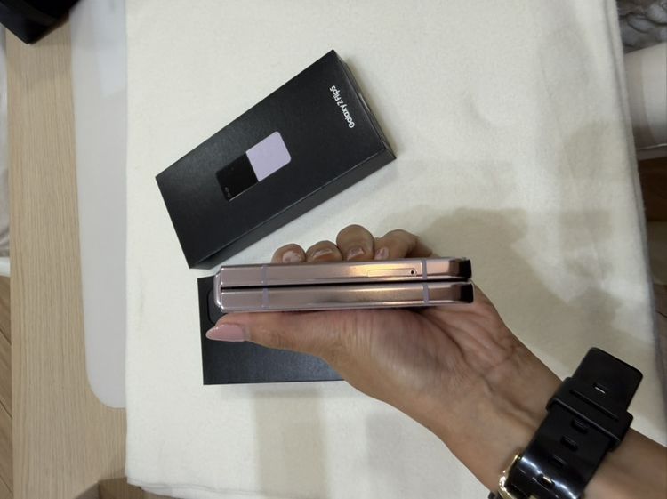 Samsung Flip5  512GB สีม่วง สภาพ90% รูปที่ 7