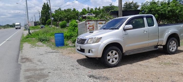 รถ Toyota Hilux Vigo Champ Smart Cab 2.5 E VNT Prerunner สี บรอนซ์ทอง
