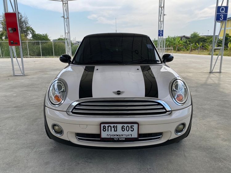 Mini COOPER 3 DOOR HATCH 2010 1.5 Sedan เบนซิน ไม่ติดแก๊ส เกียร์อัตโนมัติ ขาว รูปที่ 2