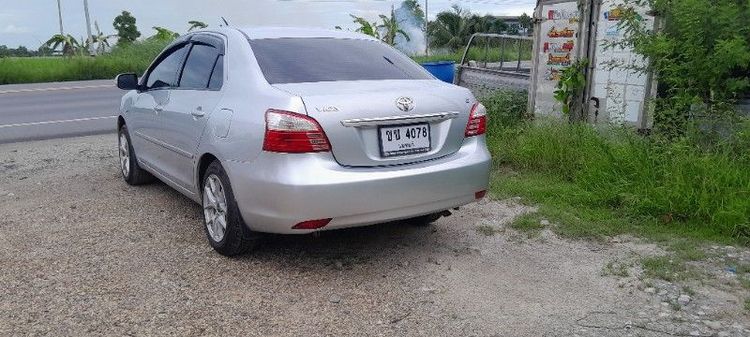 รถ Toyota Vios 1.5 G สี บรอนซ์เงิน