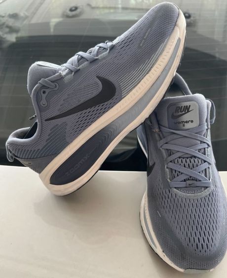 ขาย Nike Vomero 18  size 40/250cm ของแท้ 100%