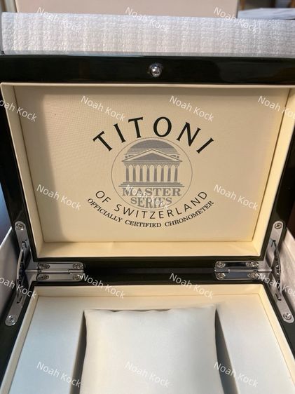 กล่องนาฬิกา Titoni ของแท้ 100% ของใหม่มือหนึ่ง สภาพดีเยี่ยม (เฉพาะกล่อง ไม่รวมนาฬิกา) รูปที่ 4