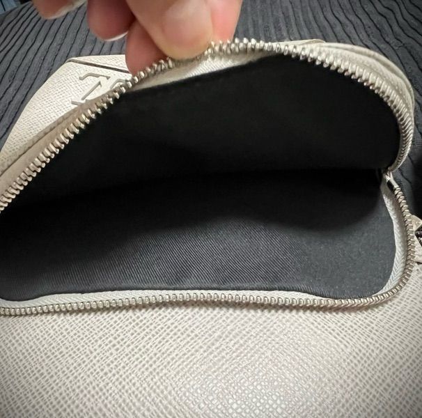 Louis Vuitton Avenue Sling Bag รูปที่ 10