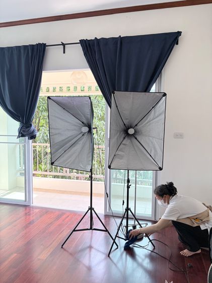 ขาตั้งกล้องแบบสามขา ไฟสตูดิโอ 2โคมพร้อมใช้งาน สภาพใหม่