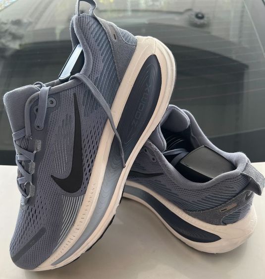 ขายถูก Nike Vomero 18 size 40/250cm สภาพดี นุ่มใสสบาย ของแท้ 100% รูปที่ 3