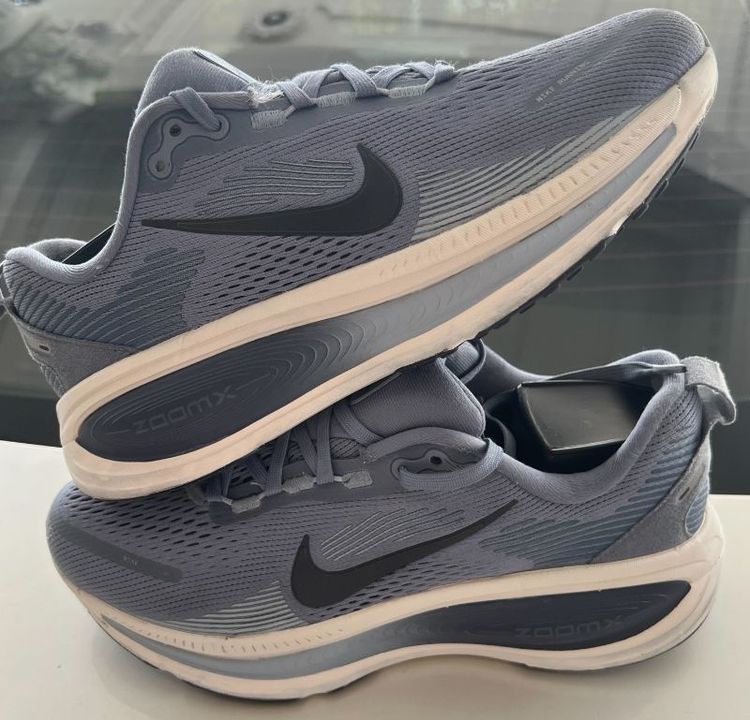 ขายถูก Nike Vomero 18 size 40/250cm สภาพดี นุ่มใสสบาย ของแท้ 100% รูปที่ 6