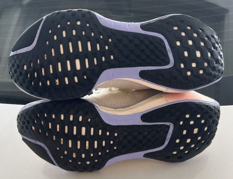 ขายถูก Nike Invincible Run 3 size 40.5/255cm ของแท้ 100% สภาพดี นุ่มเบาใส่สบาย รูปที่ 8