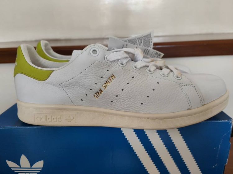 รองเท้า sneaker adidas