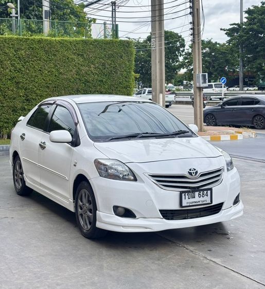 รถ Toyota Vios 1.5 E สี ขาว