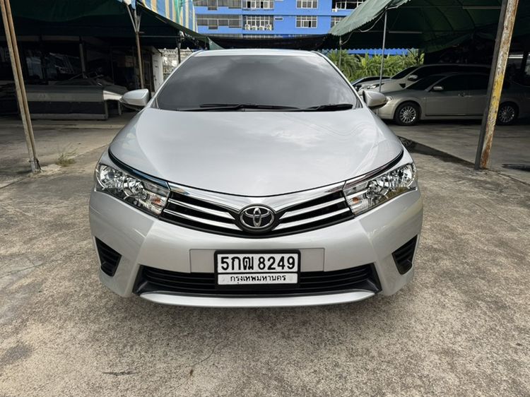รถ Toyota Altis 1.6 G สี บรอนซ์เงิน