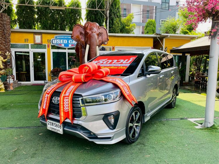 Toyota Innova 2022 2.8 Crysta Premium Utility-car ดีเซล ไม่ติดแก๊ส เกียร์อัตโนมัติ เทา รูปที่ 3