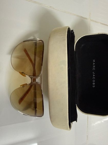 ขายแว่นกันแดดBrands Marc Jacobs สีชา ของแท้ ราคา6,500 บาทส่งฟรี นัดรับเก็บปลายทางคะ รูปที่ 4