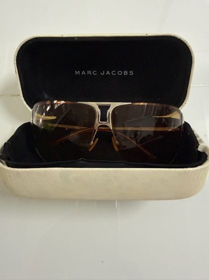 ขายแว่นกันแดดBrands Marc Jacobs สีชา ของแท้ ราคา6,500 บาทส่งฟรี นัดรับเก็บปลายทางคะ รูปที่ 2