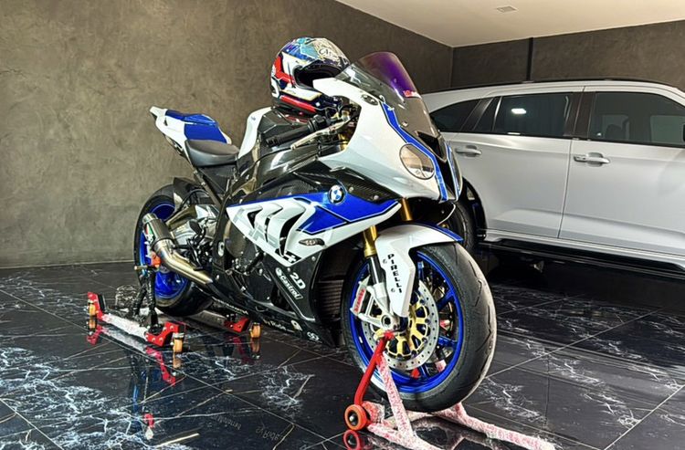 BMW Hp4