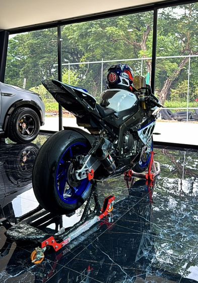 BMW Hp4 รูปที่ 4
