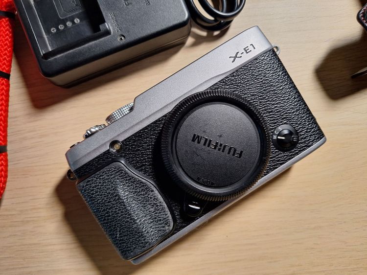 Body Fuji XE1 สี Silver และ สี Black สภาพสวยๆๆ fujifilm fujinon กล้อง