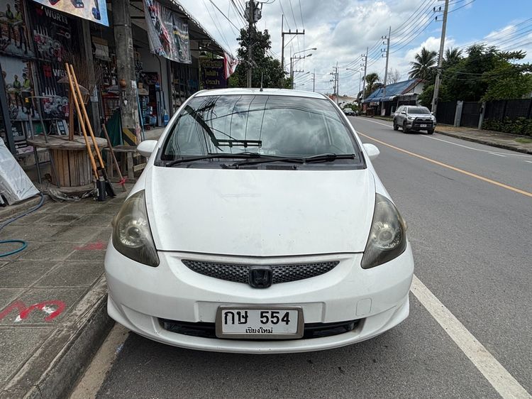 รถ Honda Jazz 1.5 E i-DSi สี ขาว