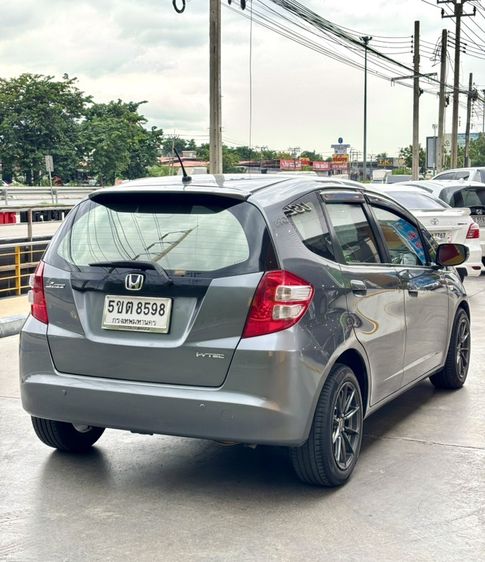 Honda Jazz 2010 1.5 S Sedan เบนซิน ไม่ติดแก๊ส เกียร์อัตโนมัติ เทา รูปที่ 4