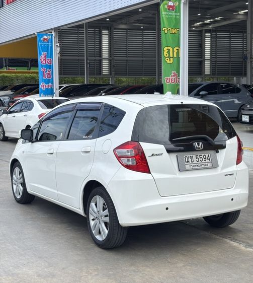 Honda Jazz 2008 1.5 V Sedan เบนซิน ไม่ติดแก๊ส เกียร์อัตโนมัติ ขาว รูปที่ 3