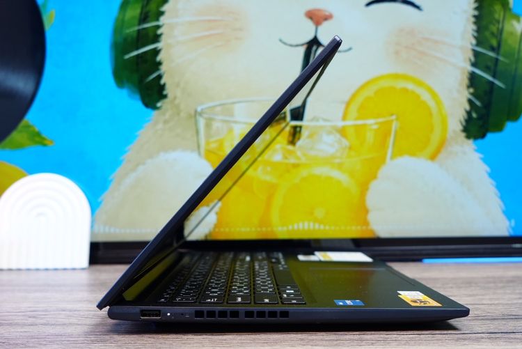 Asus Vivobook 15 i5-13420H Ram16 SSD512 จอ15.6นิ้ว FHD IPS สเปคสูงทำงานเก่ง จอใหญ่มีแป้นตัวเลขแยก ดีไซน์เรียบหรูเบาบาง เครื่องมีประกันศูนย์  รูปที่ 7