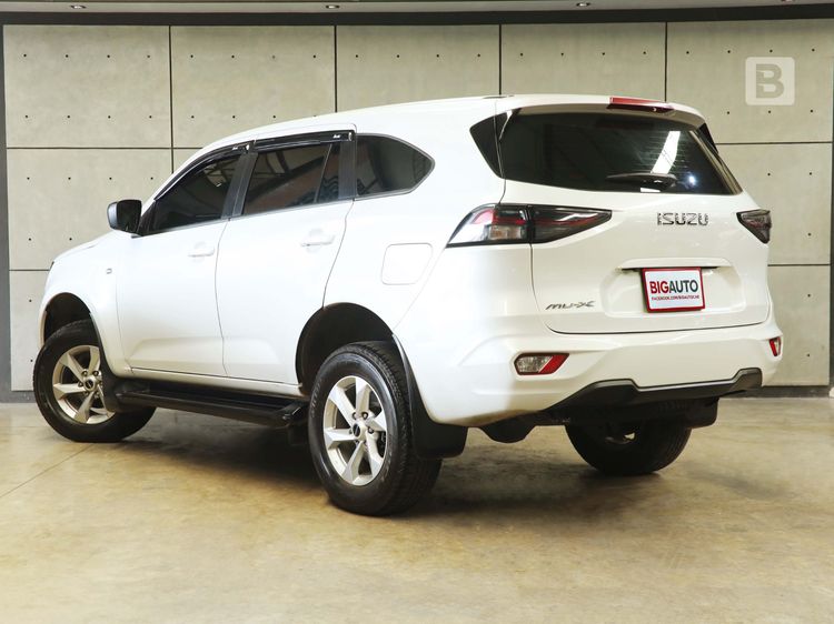Isuzu MU-X 2023 1.9 Active 2WD Utility-car ดีเซล ไม่ติดแก๊ส เกียร์อัตโนมัติ ขาว รูปที่ 3