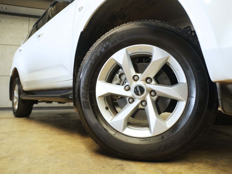 Isuzu MU-X 2023 1.9 Active 2WD Utility-car ดีเซล ไม่ติดแก๊ส เกียร์อัตโนมัติ ขาว รูปที่ 4