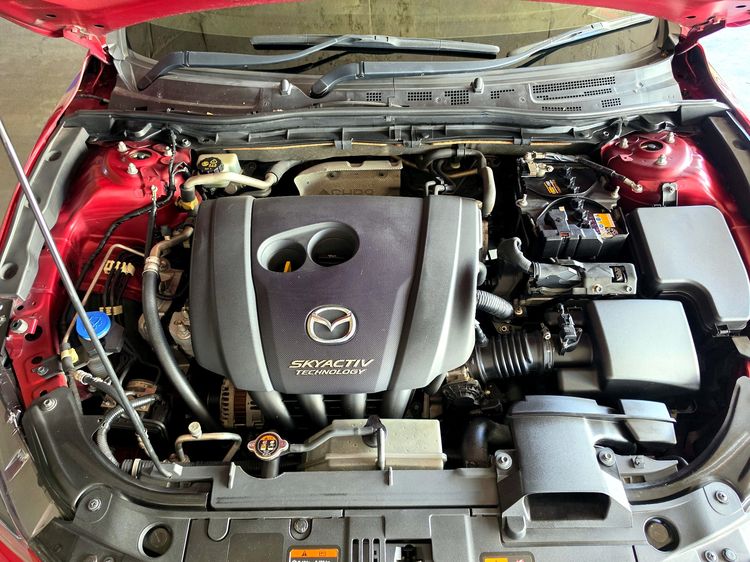 Mazda Mazda3 2016 2.0 S Sports Sedan เบนซิน เกียร์อัตโนมัติ แดง รูปที่ 4