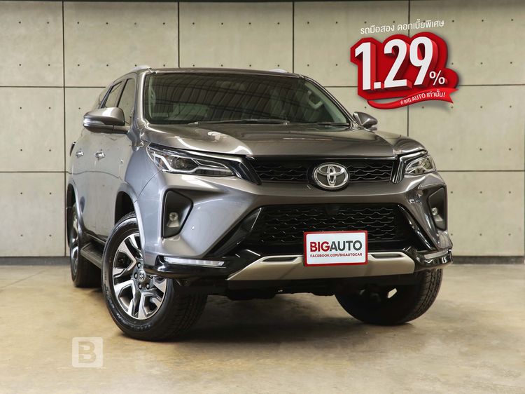 รถ Toyota Fortuner 2.4 Leader G สี เทา