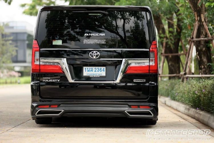 Toyota Majesty 2020 2.8 Grand Van ดีเซล เกียร์อัตโนมัติ ดำ รูปที่ 2