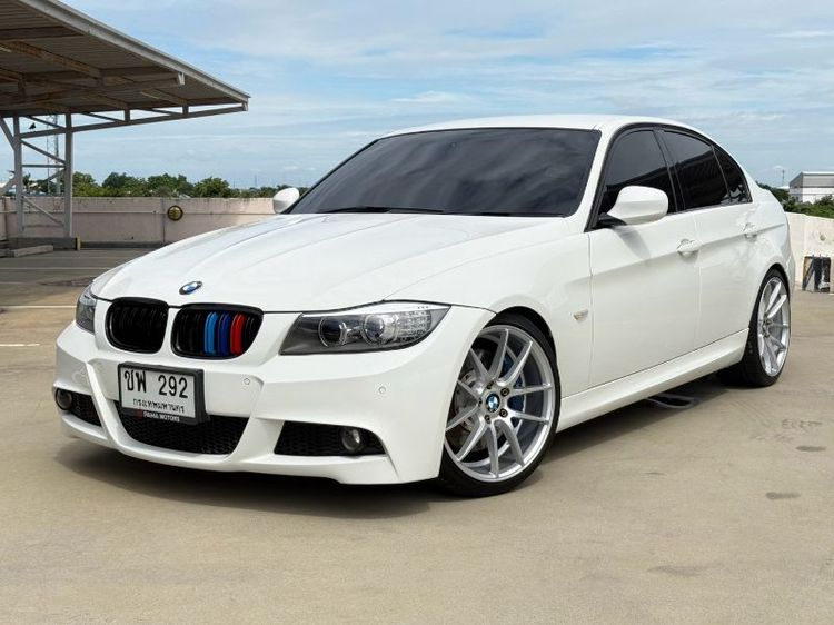 รถ BMW Series 3 320d สี ขาว