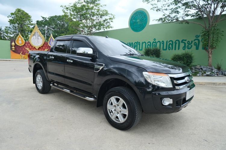 รถ Ford Ranger 2.2 Hi-Rider XLT สี ดำ