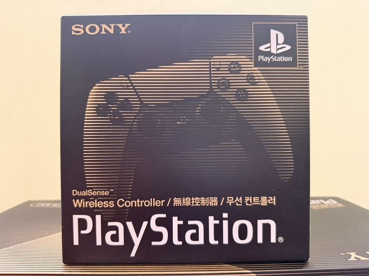 PS5 Dualsense 30th Anniversary Limited Edition ของใหม่มือ 1