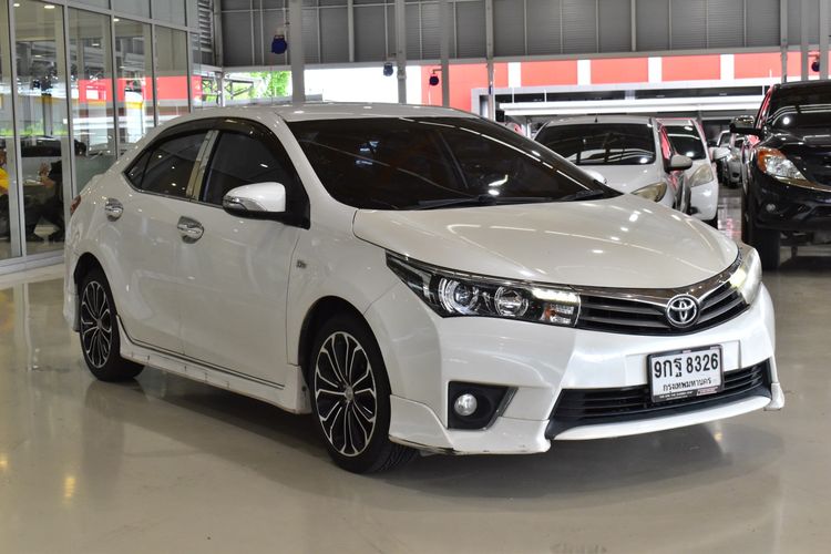 Altis 1.8  Esport ปี14 ทะเบียน 8326