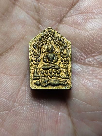 พระขุนแผนผงพรายกุมาร พิมพ์เล็ก หลวงปู่ทิม วัดละหารไร่ ปี15