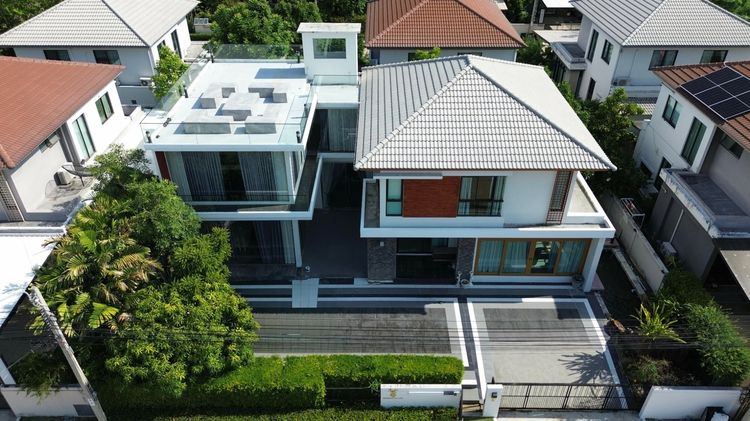 Land and Houses ตกแต่งครบ สร้างเสร็จก่อน 2010 ให้เช่าหมู่บ้านมัณฑนา เทียนทะเล   🏠บ้านเดี่ยวหลังใหญ่  รูปที่ 2