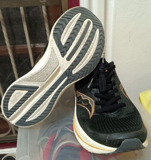ขายถูก Saucony Endorphin Speed 3 size 40.5-255cm ของแท้ สภาพสวย เบามาก ใส่นิ่มสบาย รูปที่ 6