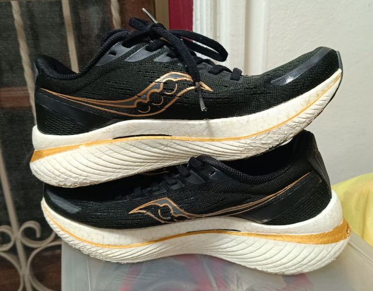 ขายถูก Saucony Endorphin Speed 3 size 40.5-255cm ของแท้ สภาพสวย เบามาก ใส่นิ่มสบาย รูปที่ 4