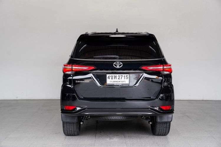 Toyota Fortuner 2023 2.4 Legender Utility-car ดีเซล ไม่ติดแก๊ส เกียร์อัตโนมัติ ดำ รูปที่ 3