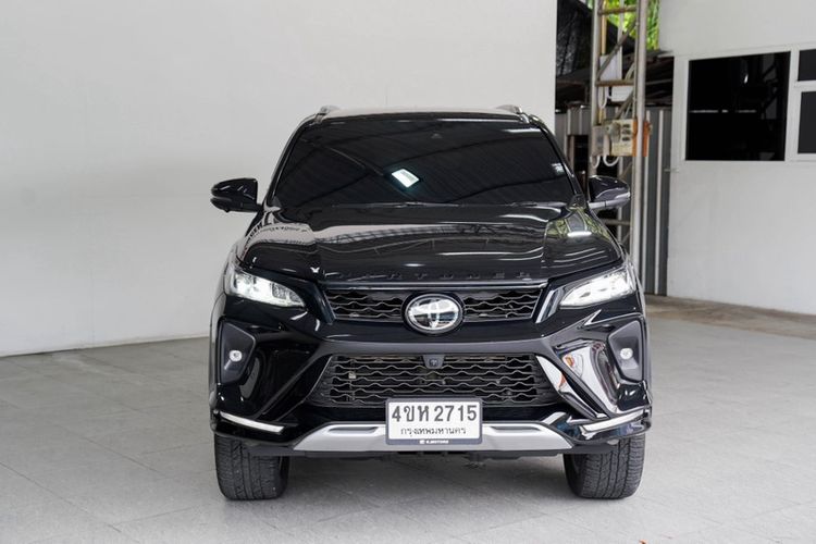 Toyota Fortuner 2023 2.4 Legender Utility-car ดีเซล ไม่ติดแก๊ส เกียร์อัตโนมัติ ดำ รูปที่ 2
