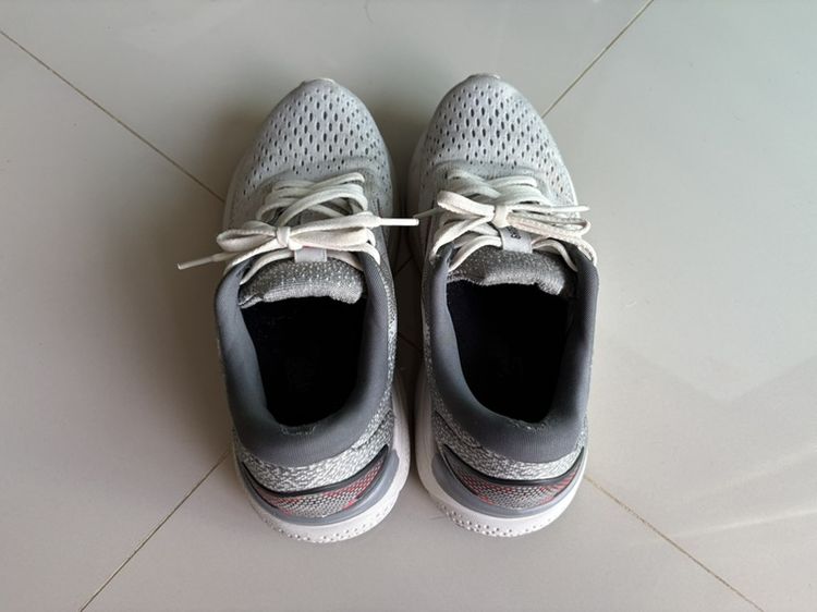 รองเท้าวิ่ง Brook ghost 16 รูปที่ 4